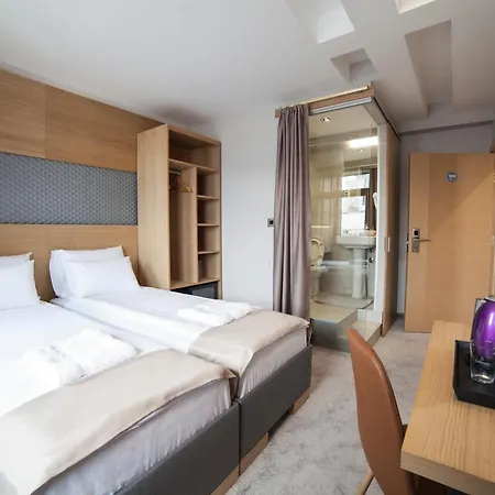 Rooftop Hotel 4*